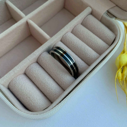 Anillo de hombre Plateado y Negro Aarón - MINNI MOON-Lepetitemarie-Singularu-PDPAOLA-Luamarta