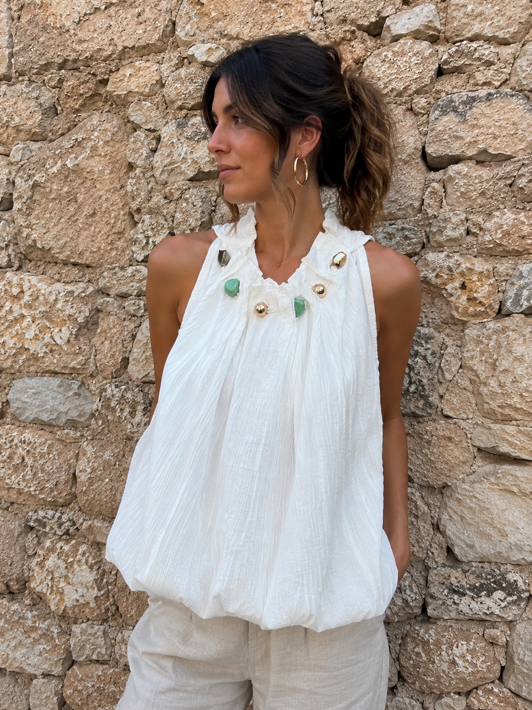 Blusa Sin Mangas con Detalles Abalorios