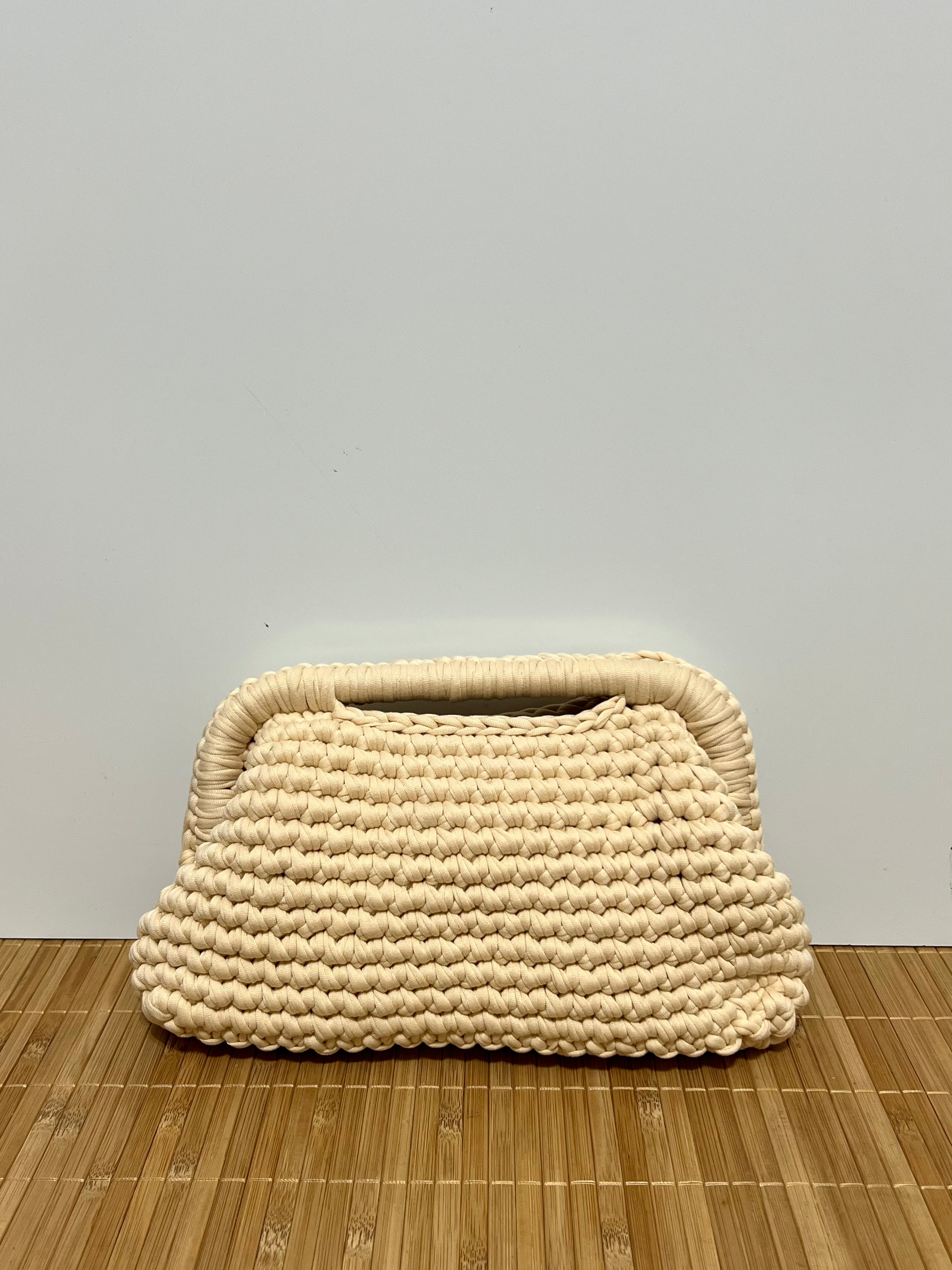 Bolso Crochet con Cadena Dorada | Bolso de Mano con Correa Desmontable 20x12x15 cm