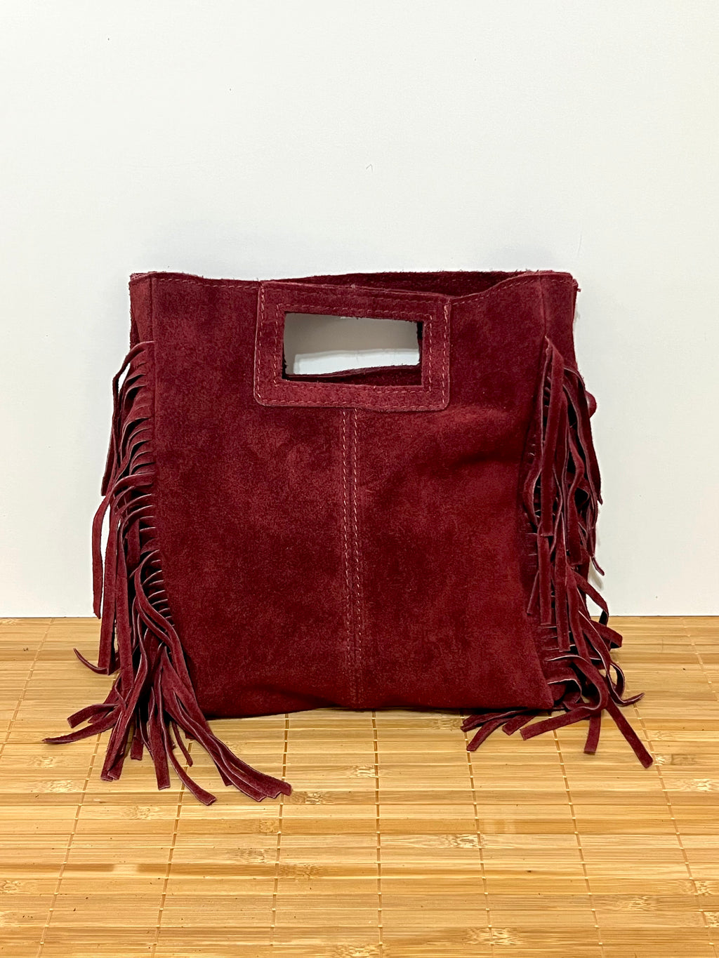 Mala de pele de camurça com franjas e alça longa de ombro para pendurar – 27x25x7 cm