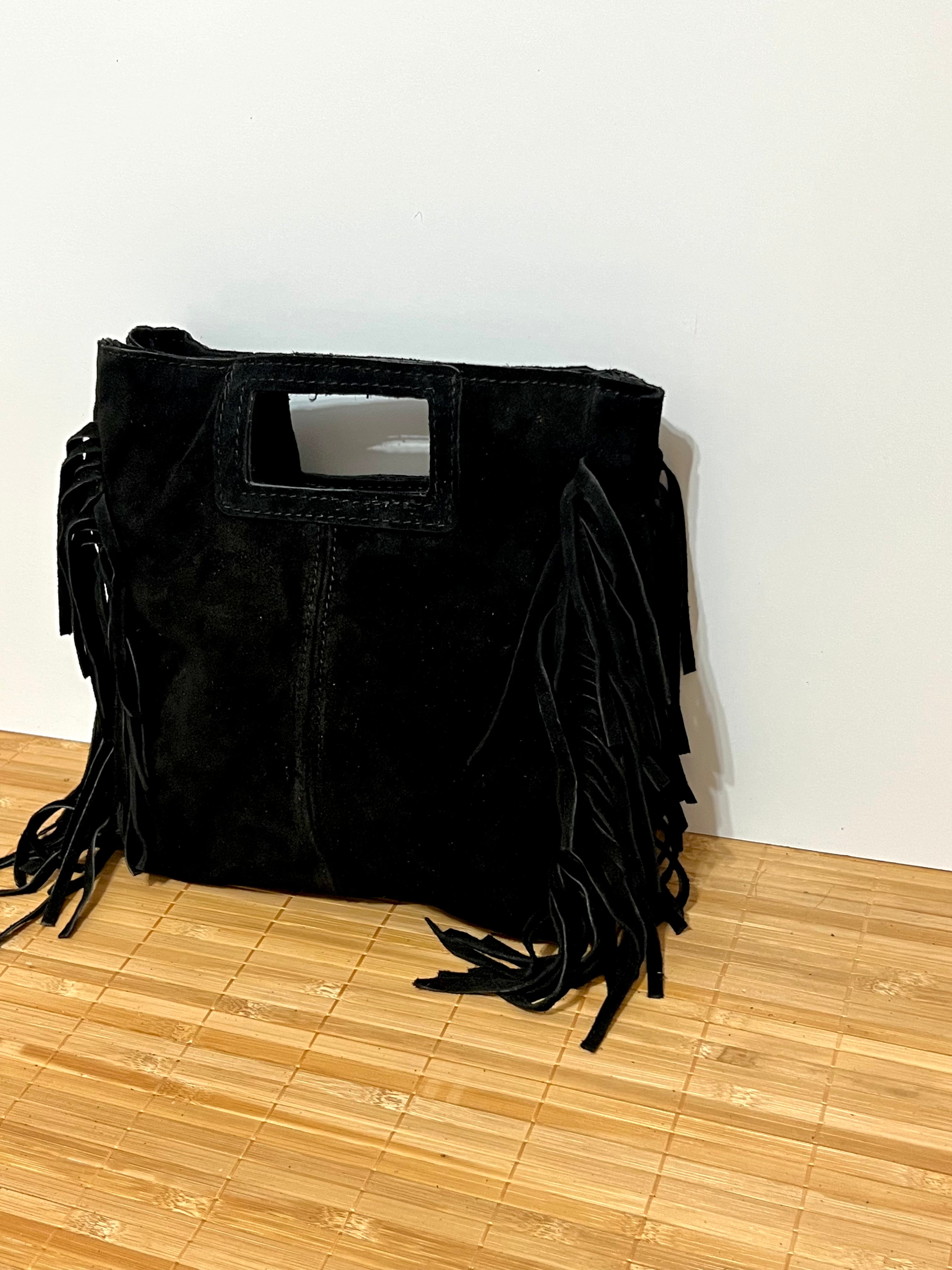 Bolso de piel serraje con flecos y con asa larga de hombro para colgar  – 27x25x7 cm