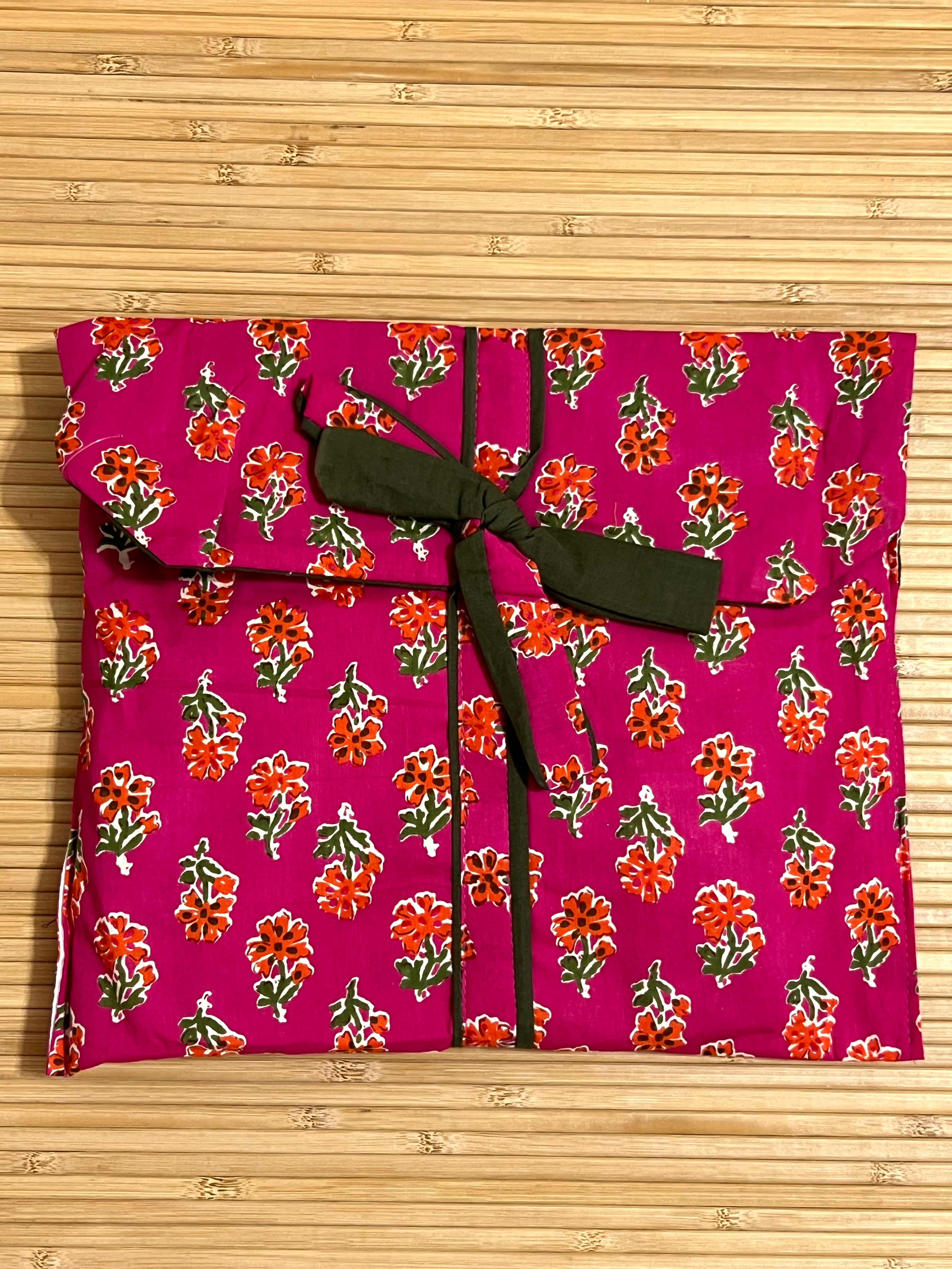 Pijama Corto de Algodón de la India para Mujer | Camisa de Manga Corta y Short con Bolsa
