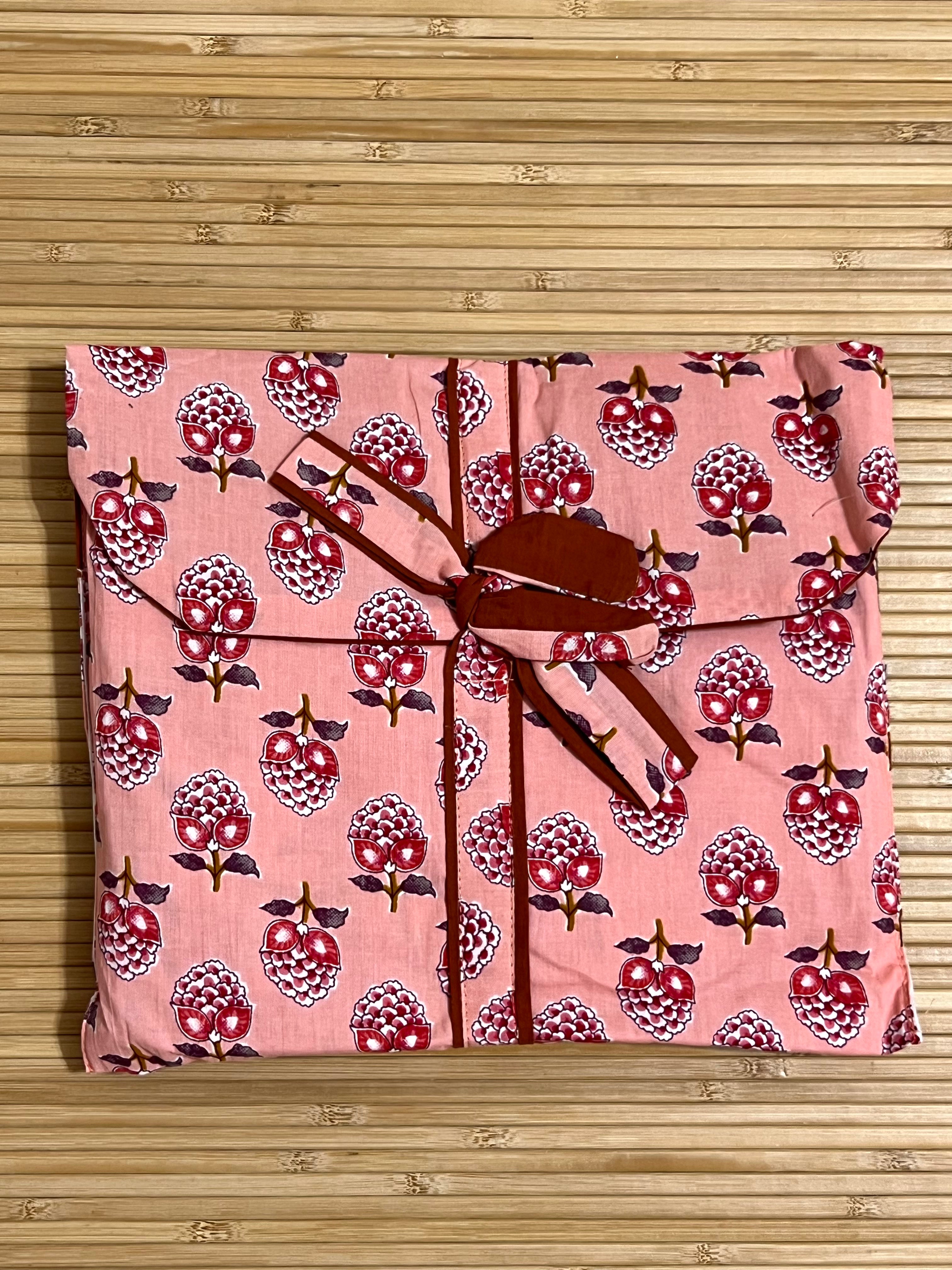 Pijama Corto de Algodón de la India para Mujer | Camisa de Manga Corta y Short con Bolsa