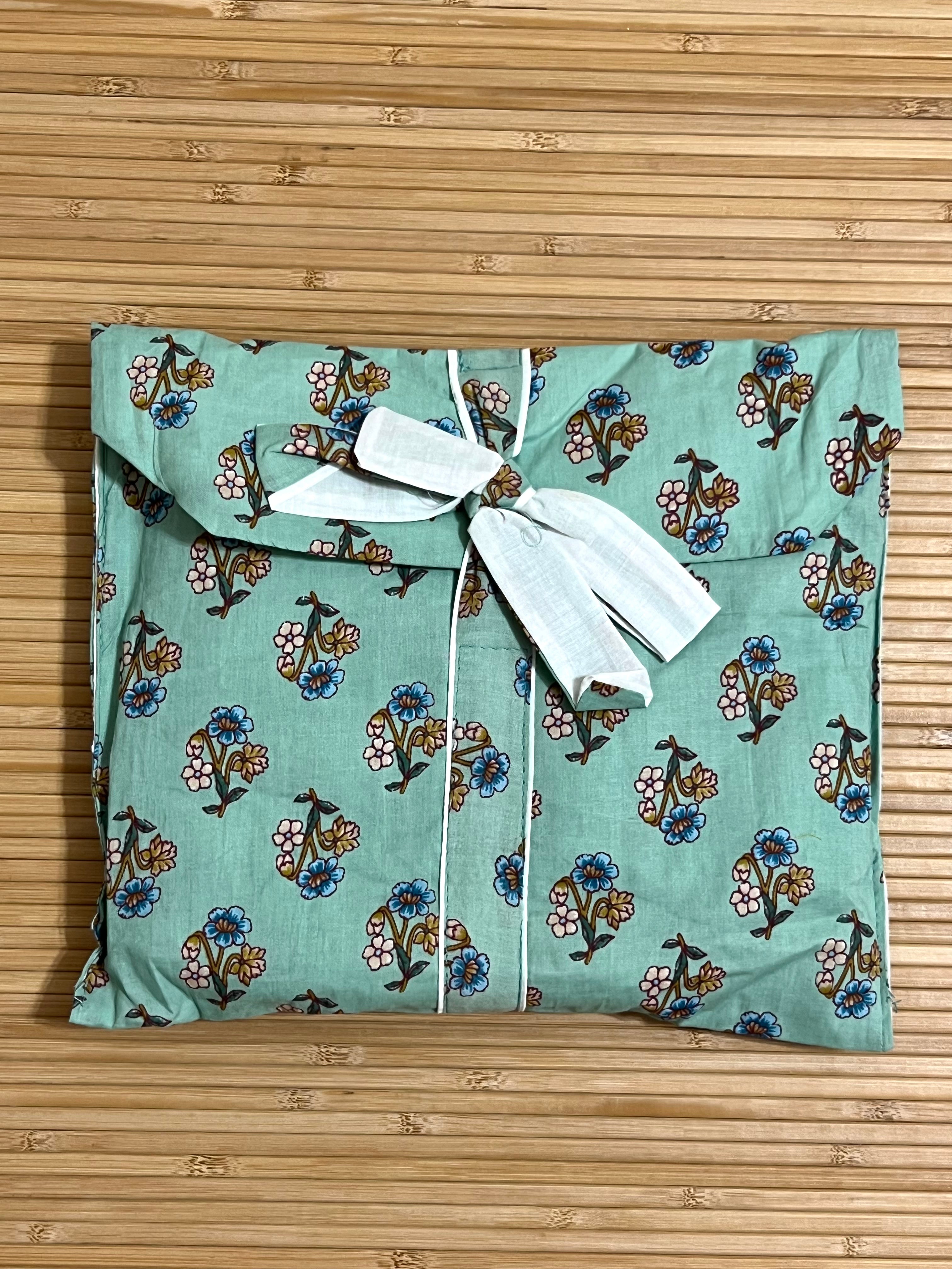 Pijama Corto de Algodón de la India para Mujer | Camisa de Manga Corta y Short con Bolsa
