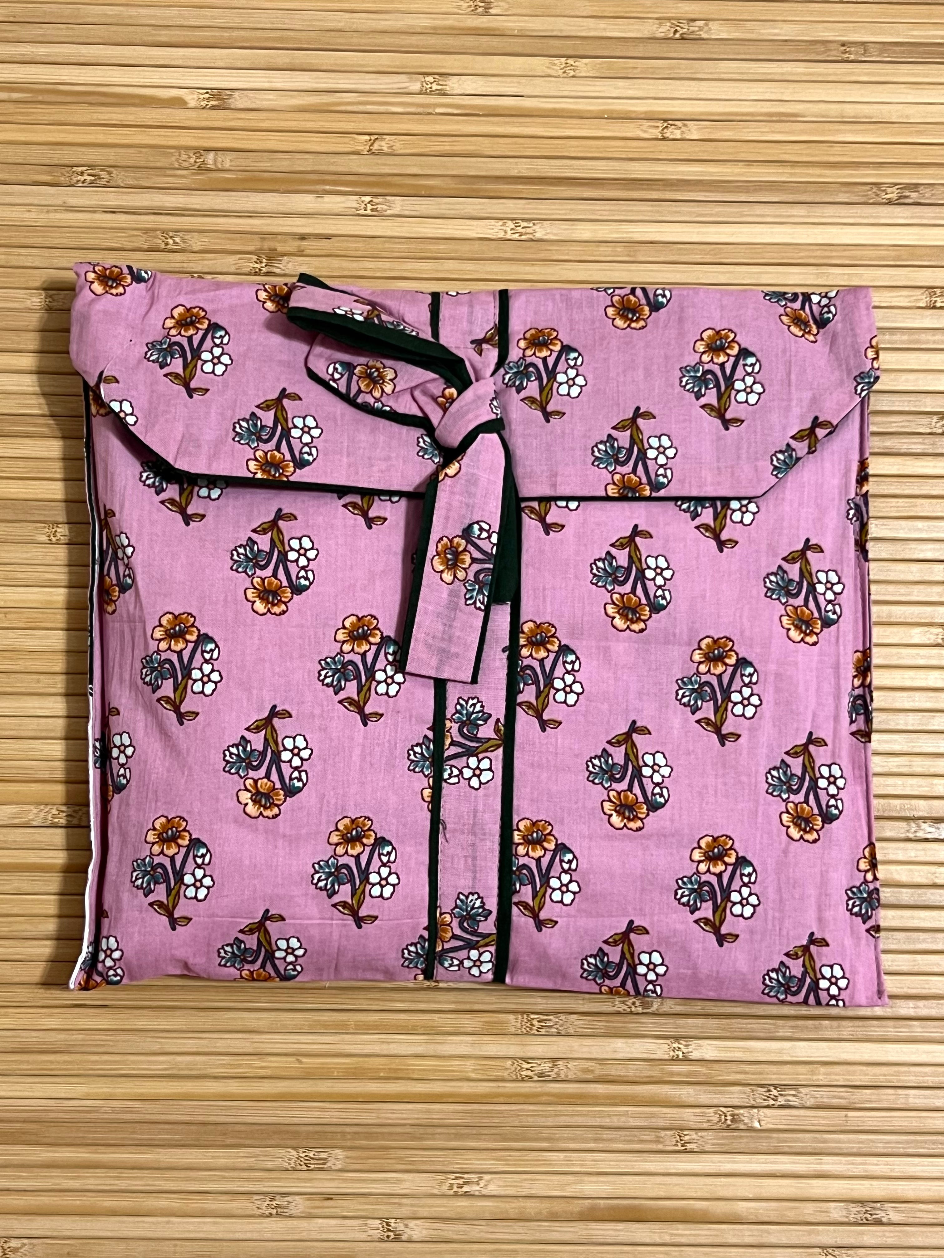 Pijama Corto de Algodón de la India para Mujer | Camisa de Manga Corta y Short con Bolsa