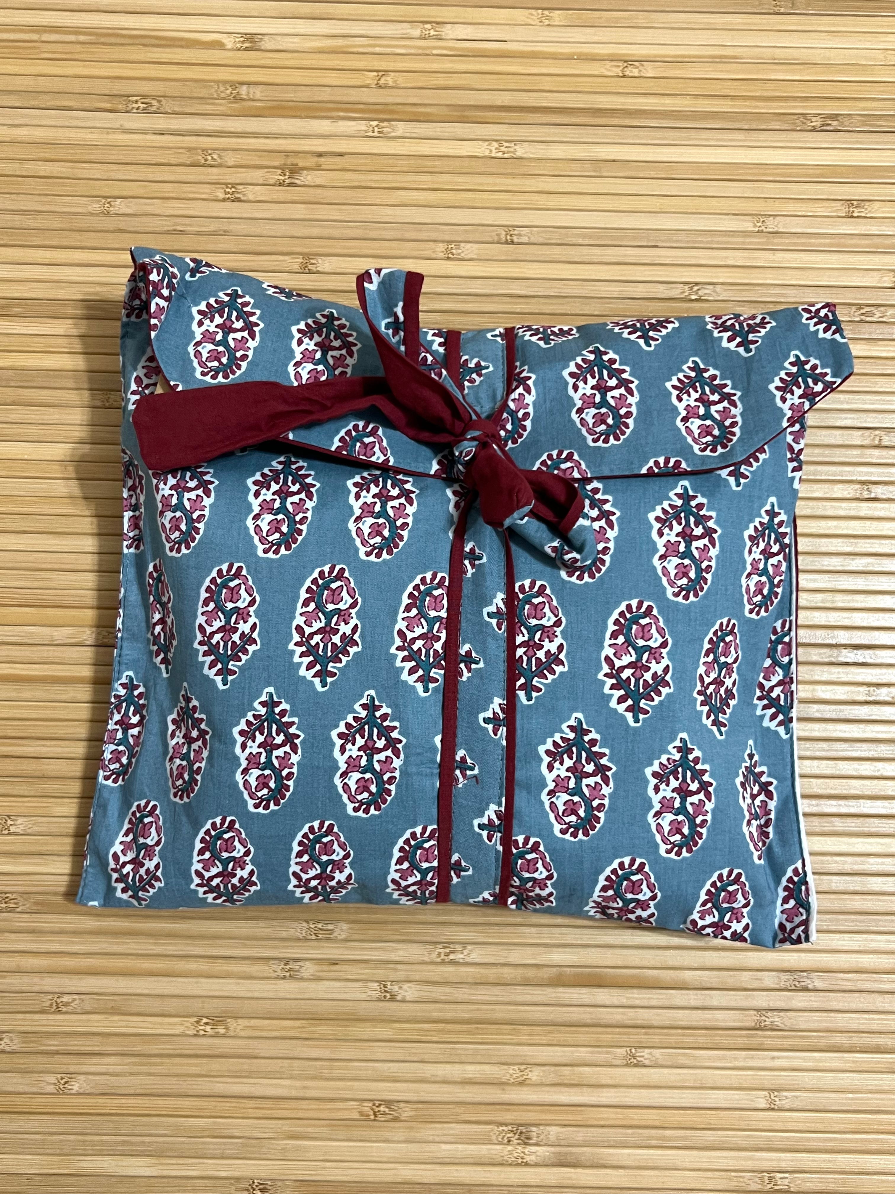 Pijama Corto de Algodón de la India para Mujer | Camisa de Manga Corta y Short con Bolsa