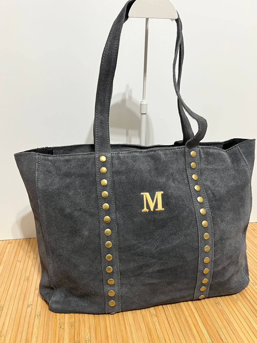 Bolso Shopper de Piel Serraje con Tachuelas Personalizable – 35×28×10 cm