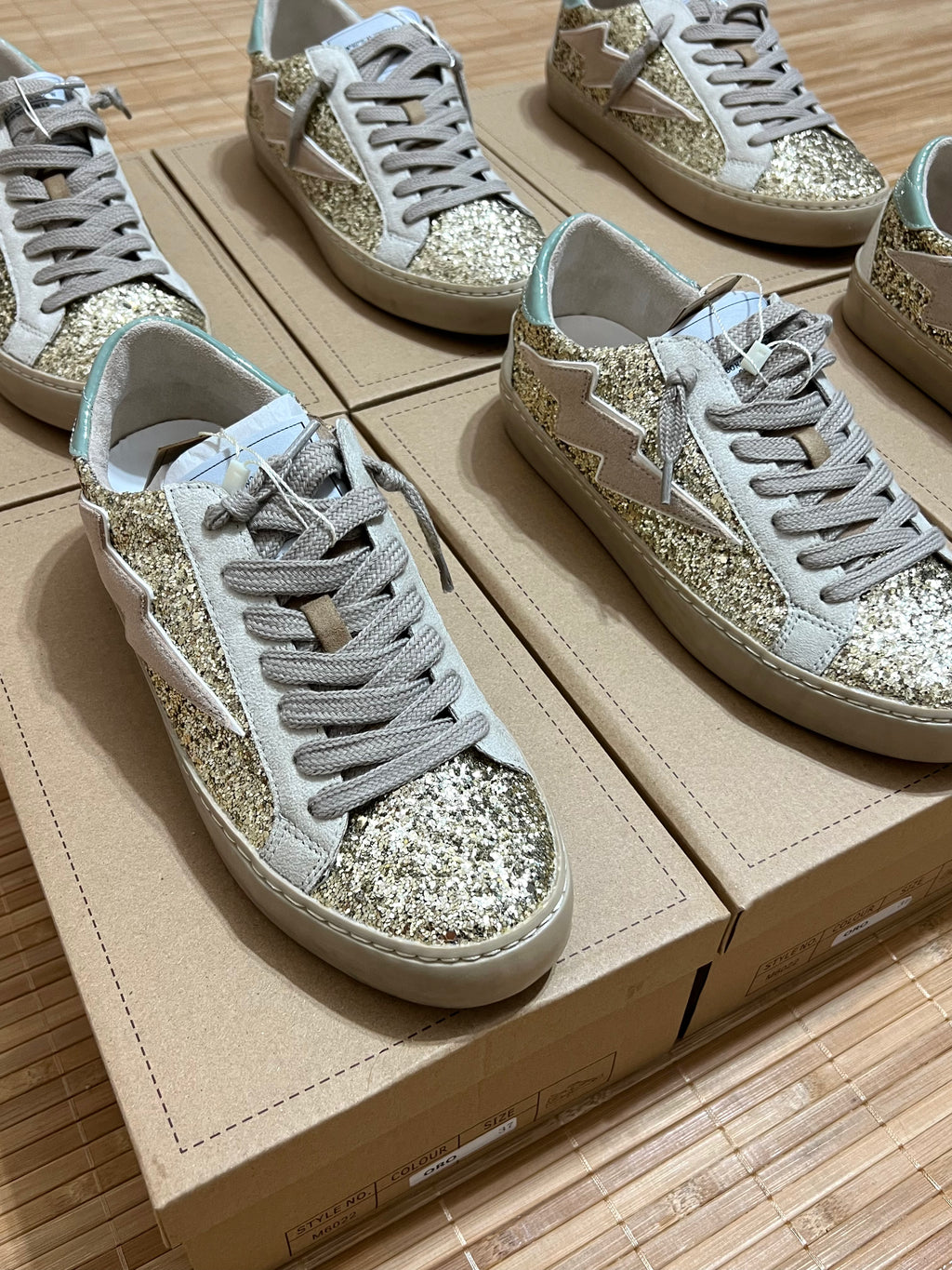 Zapatillas rayo con purpurina mujer – Tallas 35 a 41 | Tallan grandes, pedir una talla menos