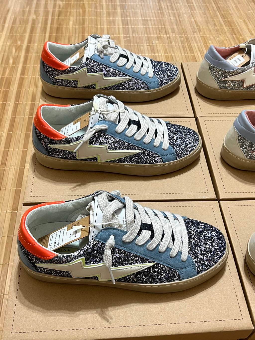 Zapatillas rayo con purpurina mujer – Tallas 35 a 41 | Tallan grandes, pedir una talla menos